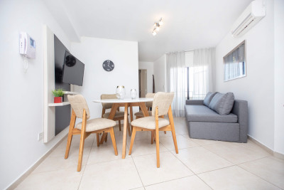 Ovidio Lagos 40 ( 1 Dormitorio / Piscina / Estacionamiento gratis)