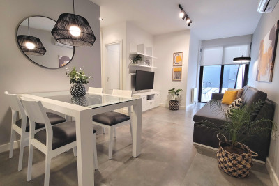 25 de Mayo 740 - 35X ( 1 Dormitorio/ Cochera gratis/ Patio propio con asador )